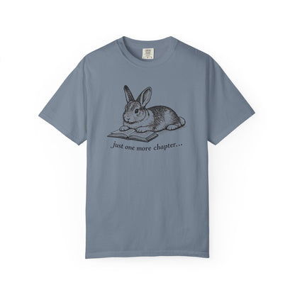 Just One More Chapter – Rabbit Book Lover T-Shirt