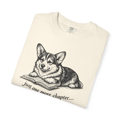 Just One More Chapter – Corgi Book Lover T-Shirt