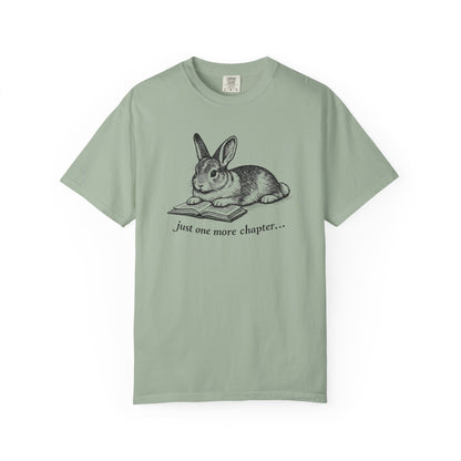 Just One More Chapter – Rabbit Book Lover T-Shirt