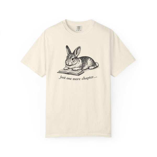 Just One More Chapter – Rabbit Book Lover T-Shirt