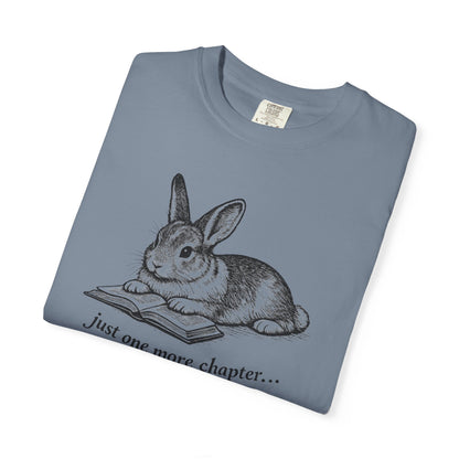 Just One More Chapter – Rabbit Book Lover T-Shirt